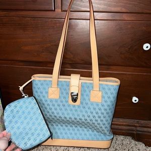 Dooney & Bourke - light blue shoulder bag with key chain mini bag
